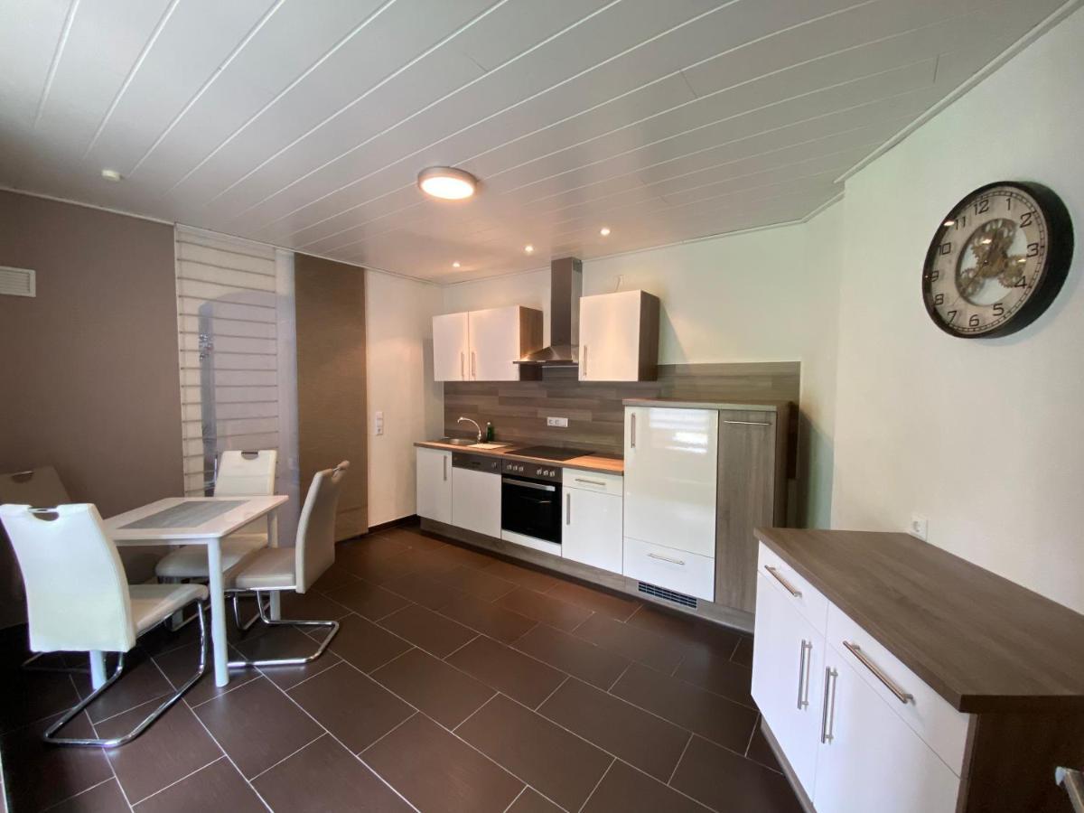 Ferienwohnung Am Kirchberg Hatzenport Exterior photo