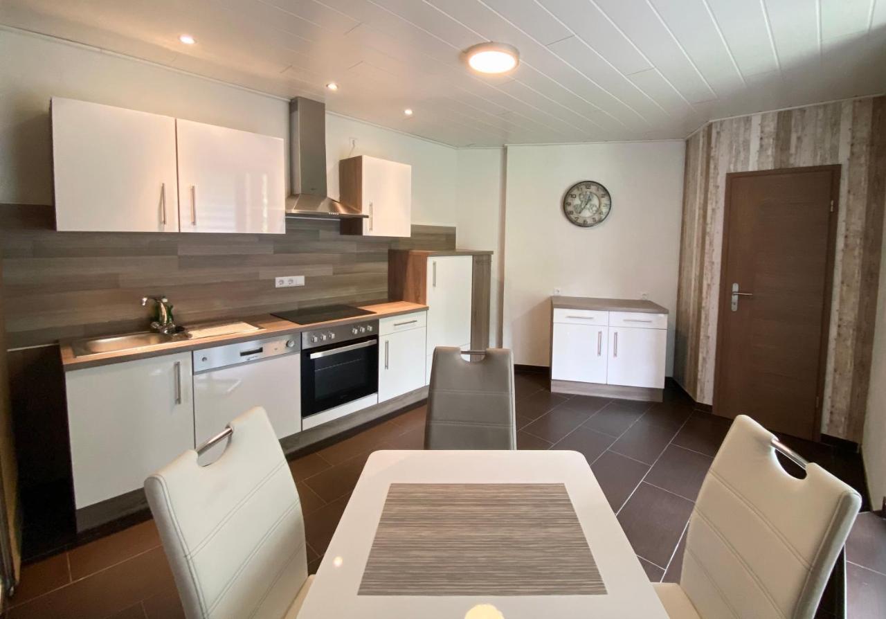Ferienwohnung Am Kirchberg Hatzenport Exterior photo
